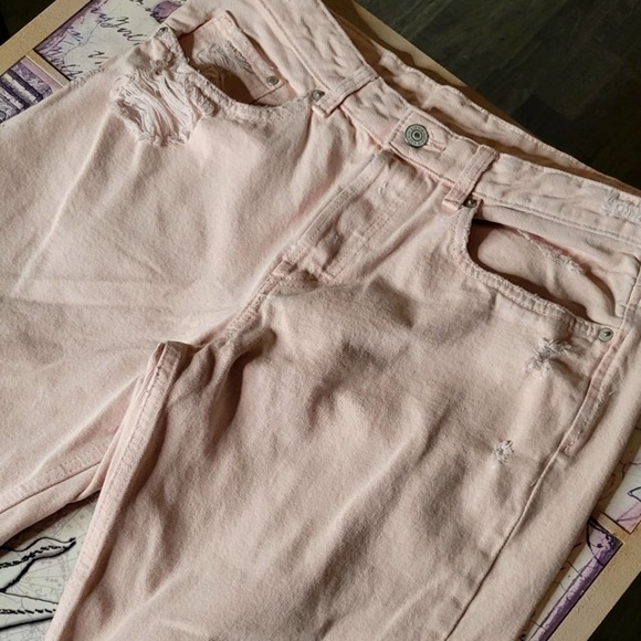 H&M Vintage Light Pink Distressed Mom Jeans - Picture 10 of 10